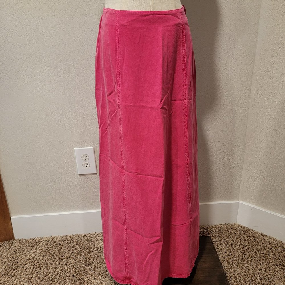 Citywear - 100% Tencel Skirt, MED, Pink. Durable, Dress Up or Down.  Excellent!